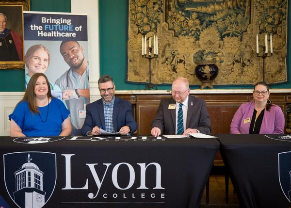 Lyon College Signs RN to BSN Articulation Agreement 
